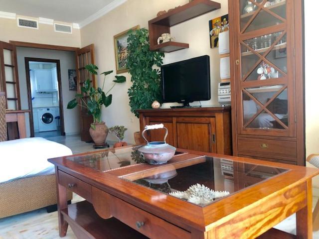 Gatu Premium Villa Isabel Terraza,Parking,1ºlinea Playa,Wifi,Vista Al Mar , Preferente Mayores De 25 Anos Y Familias 加的斯 外观 照片
