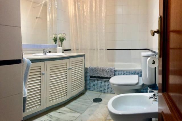Gatu Premium Villa Isabel Terraza,Parking,1ºlinea Playa,Wifi,Vista Al Mar , Preferente Mayores De 25 Anos Y Familias 加的斯 外观 照片